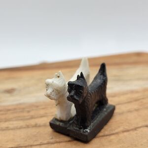Vintage 1950s Pair of Magnetic Scottie Dogs